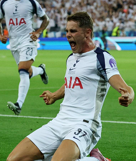 英超熱刺VS水晶宮：范德芬染紅，熱刺紅牌數(shù)居聯(lián)賽前列